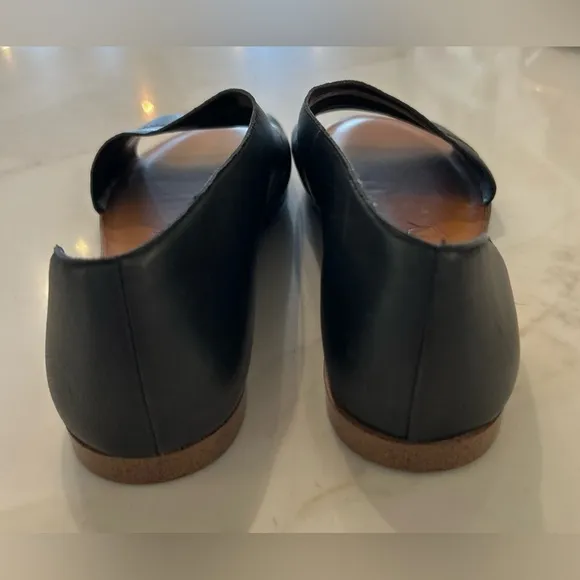 Sole Society Colvan Black Leather Flats Size 10 Cut Out Open Toe Sandals…