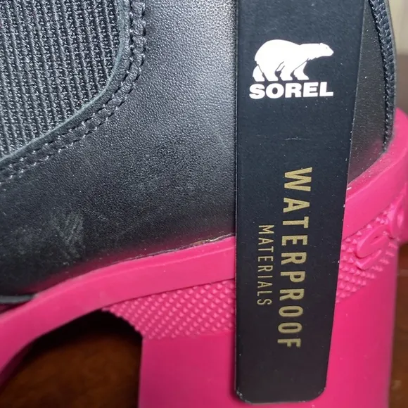 Sorel Brex Heeled  Chelsea Boots Black Cactus Pink women’s size 5 NWT