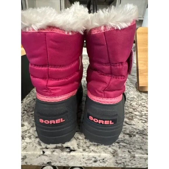 Sorel Children's Snow Commander Boot in Tropic Pink/Deep Blush  Size 12 MSRP $65