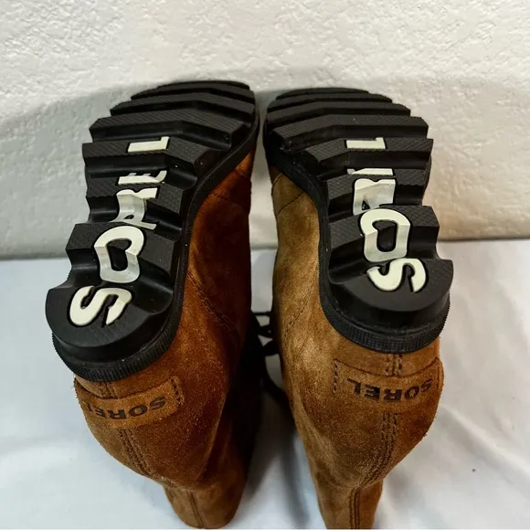 SOREL Girl's Joan of Arctic™ Wedge II Leather Waterproof Booties Boots Size 3