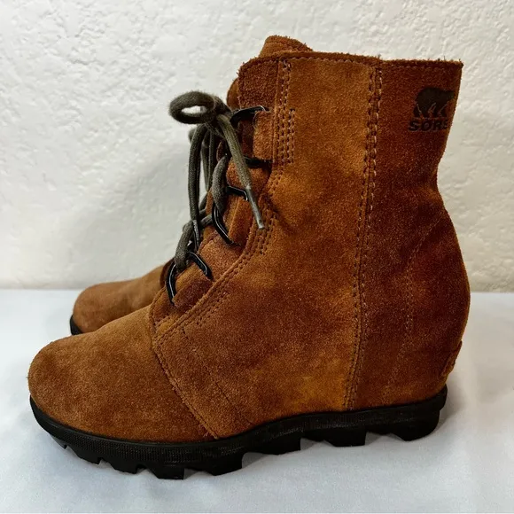 SOREL Girl's Joan of Arctic™ Wedge II Leather Waterproof Booties Boots Size 3