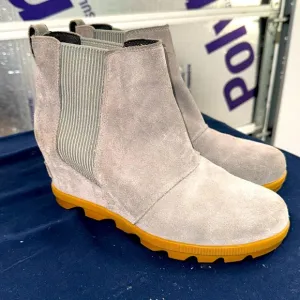 Sorel Joan of Arctic Gray Suede wedge waterproof Ankle Boots- great condition!