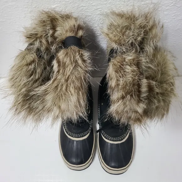 Sorel Joan of arctic tall winter boots snowboots