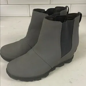 Sorel Joan Of Arctic Wedge II Chelsea Boot Women’s Quarry Size 5 Gray Ankle Boot