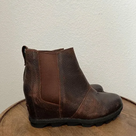Sorel Joan of Arctic Wedge II Pull-On Brown Leather Chelsea Boots Women's 8.5