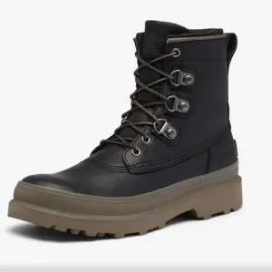Sorel men’s Caribou Street waterproof lug soul boot. Size 8