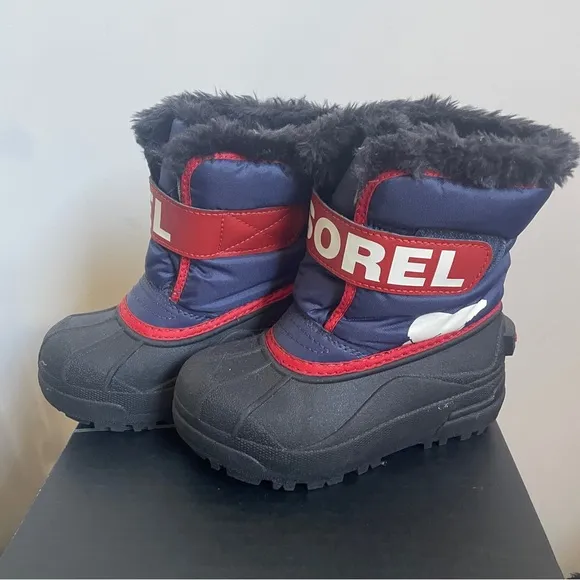 Sorel snow Commander Grip-Strap Fleece Snow Boots. Size 10. New