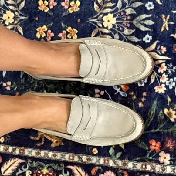 Sperry Gray Suede Slip-On Loafers with Penny Strap Woman’s. Sts81925