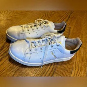 Stan Smith Adidas Sneakers white/blue/gold size 6 women’s