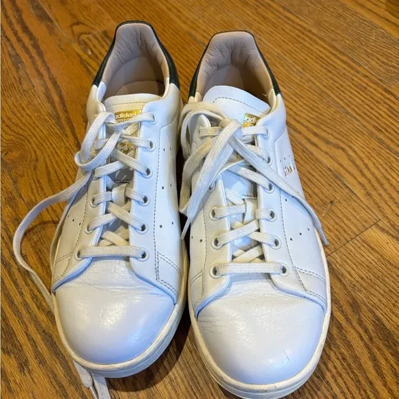 Stan Smith Adidas Sneakers white/blue/gold size 6 women’s