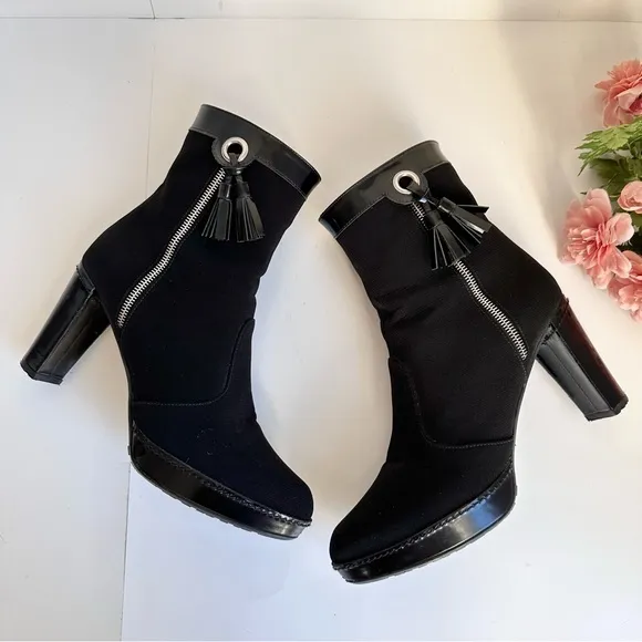 STUART WEITZMAN Black Gore-Tex Patent Leather Tassel Side Zip Waterproof Booties