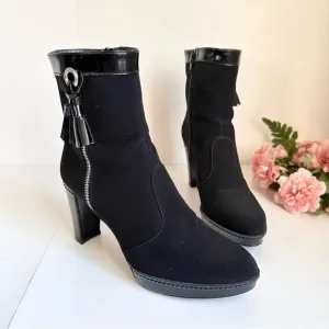 STUART WEITZMAN Black Gore-Tex Patent Leather Tassel Side Zip Waterproof Booties