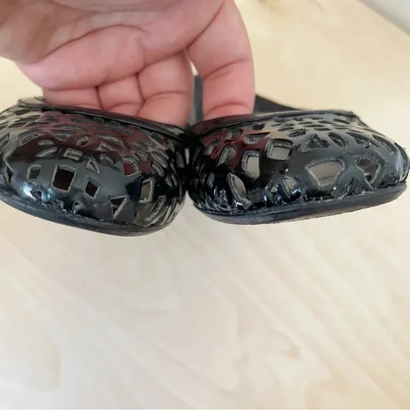 Stuart Weitzman Leather Laser cut Ballet Flats Sz 6.5