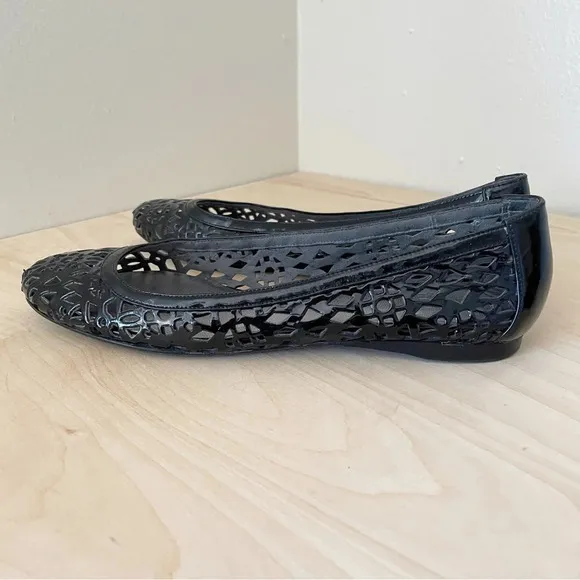 Stuart Weitzman Leather Laser cut Ballet Flats Sz 6.5