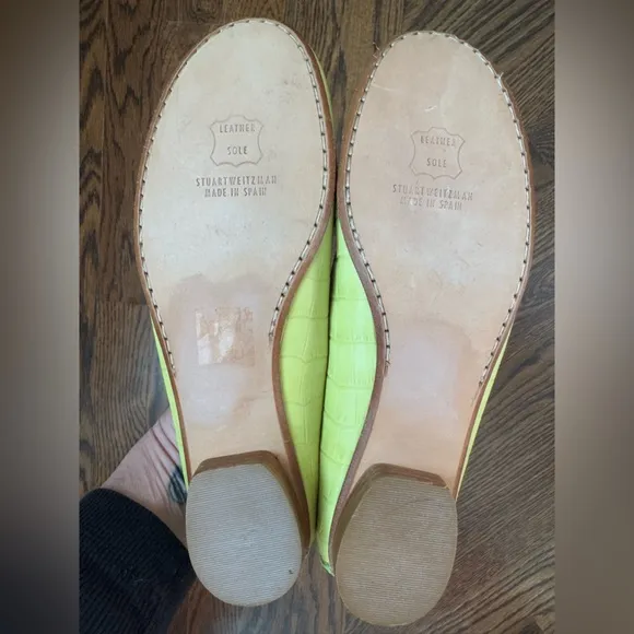 Stuart Weitzman Lime Green Crocodile Tassel Slip On Loafers Size 6 1/2