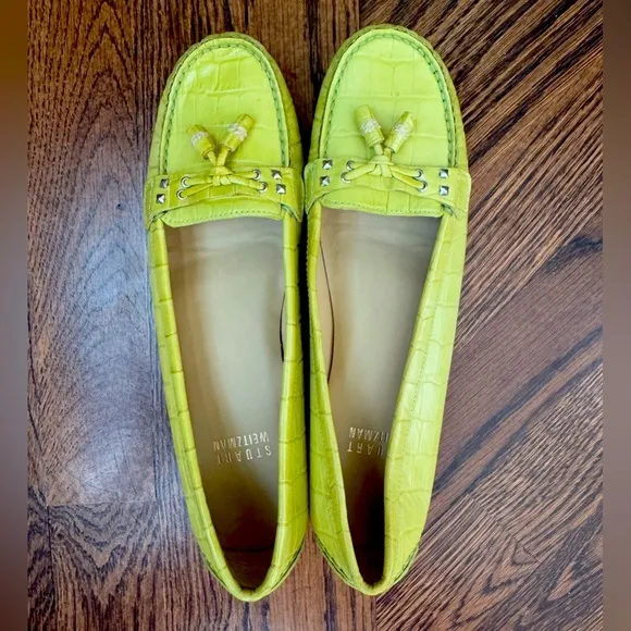 Stuart Weitzman Lime Green Crocodile Tassel Slip On Loafers Size 6 1/2