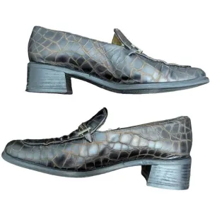 Stuart Weitzman Loafers Croc Embossed Dark Academia Collegiate Schoolgirl Y2K