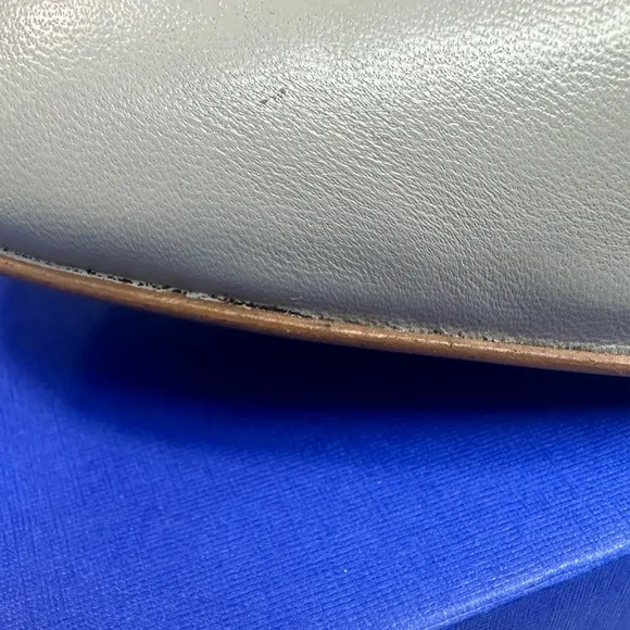 Stuart Weitzman Wylie‎ Foldable Back Loafers new with box . Color bone