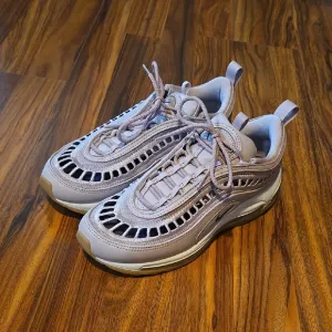 Stylish Beige Sneakers