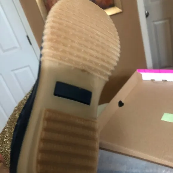 Sugar gold glitter Duck boots with blue size 8