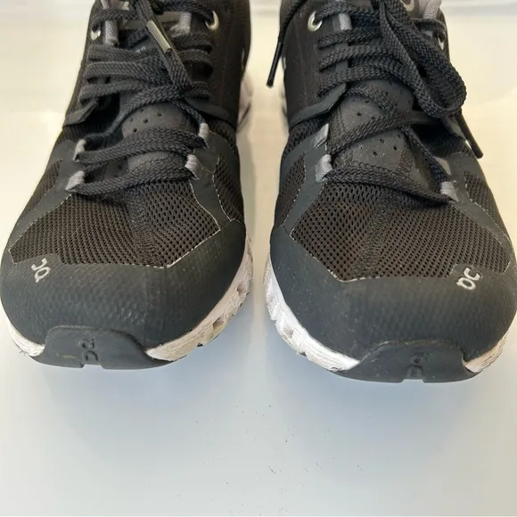 Swiss Engineering On Women's Cloud 5 Black Running Shoes/Sneakers (Size 9.5)