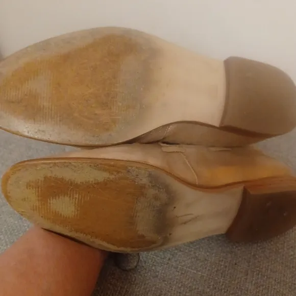 TALBOTS Leighton Tassel loafers metallic suede sz 9