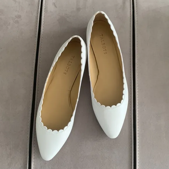 Talbots NIB White Leather Scallop Shoes size 10