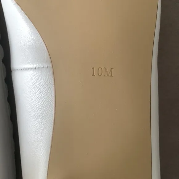 Talbots NIB White Leather Scallop Shoes size 10