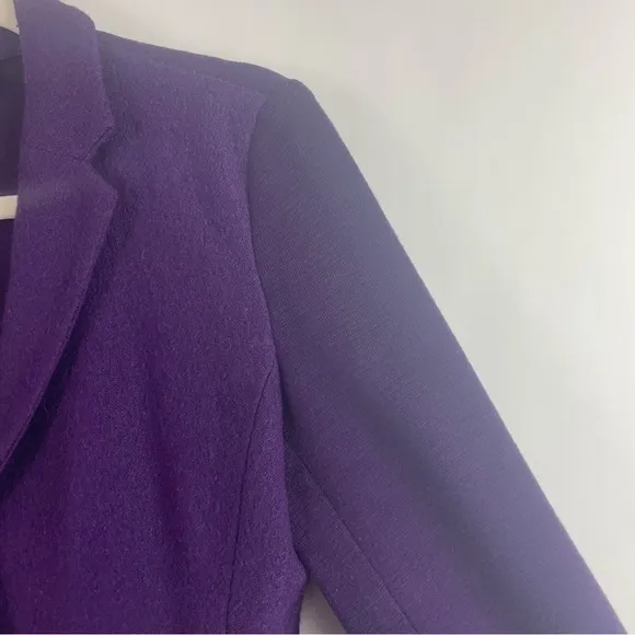 Talbots Wool Blend Purple Blazer Notched Collar Front Pockets Shorter Length 4P