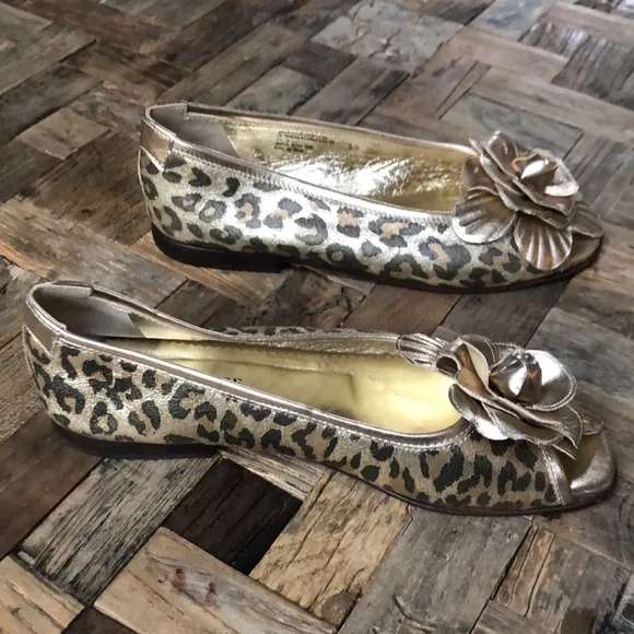 Taryn Rose Leopard Print Flats