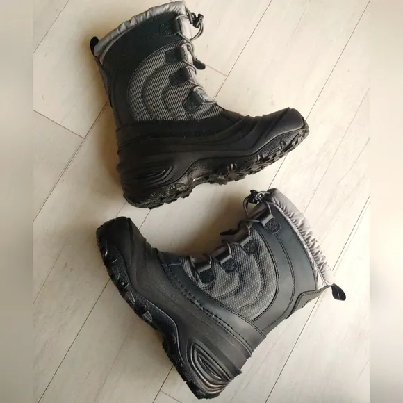 The North Face NEW Alpenglow IV Snow Boots Griffin Gray