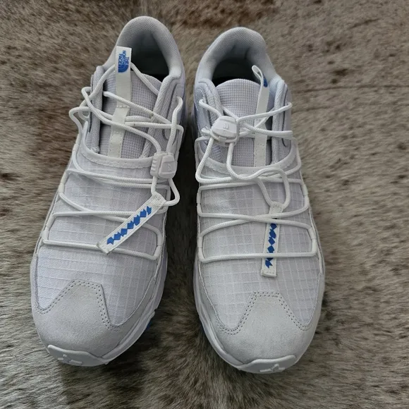 The North Face VECTIV™ Taraval Tech Women's Sneakers White/Blue Size 10 NEW