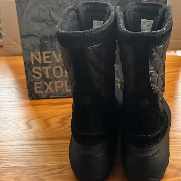 The North Face Women's ThermoBall™ Utility Mid Waterproof Boots (8.5)