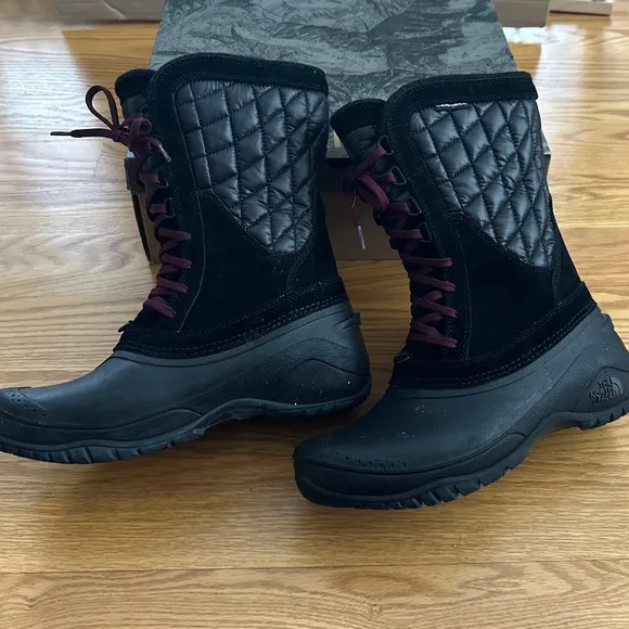 The North Face Women's ThermoBall™ Utility Mid Waterproof Boots (8.5)