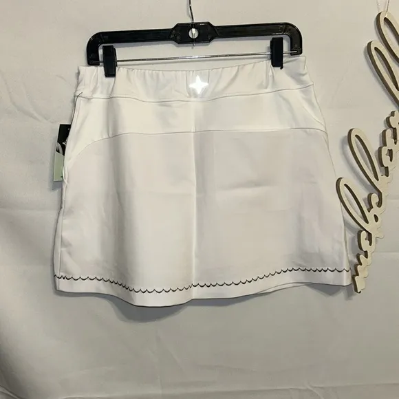 TNUCK SPORTWhite 16 Inch Halliet Golf Skirt