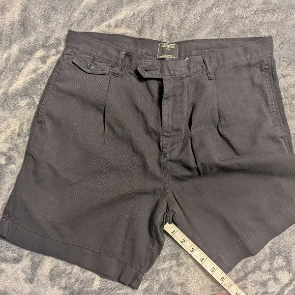 Todd Snyder 7&quot; Pleated Hudson Short in Nightwatch