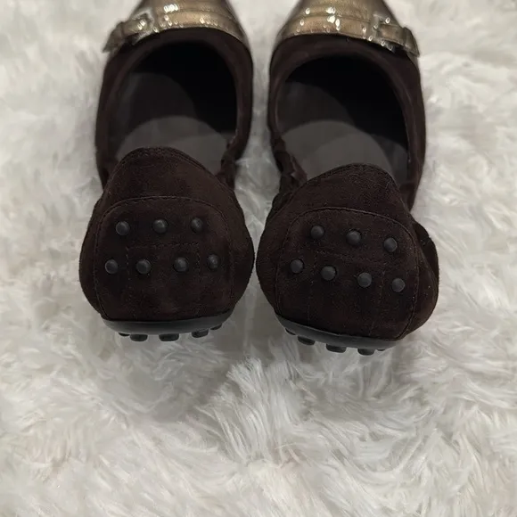 Tod’s Dee Suede and Metallic Leather Buckle Detail Cap Toe Ballet Flat Sz 38