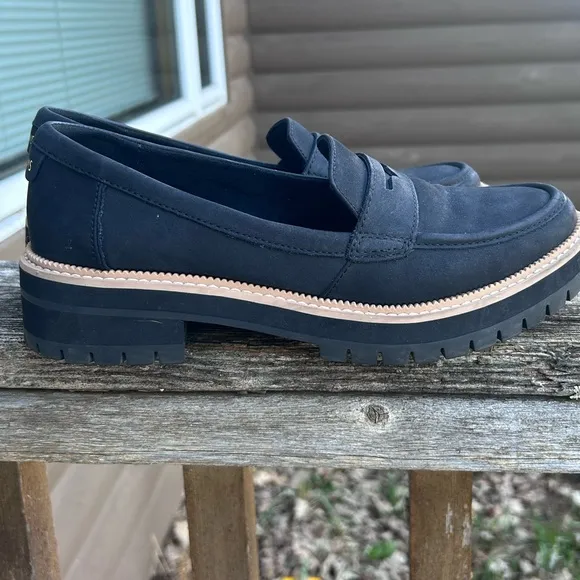 Tom's Cara Women's Loafers - Size 8.5 - Almost New - Stylish &amp; Comfortable