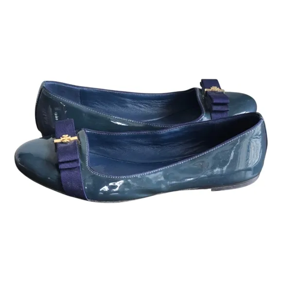 Tory Burch Ballet Flats 10.5 Trudy Ribbon Bow  Navy Patent Leather Gold Logo