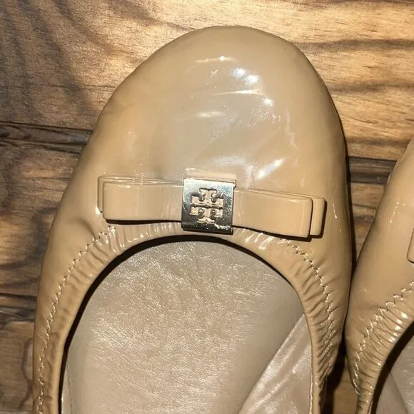 Tory‎ Burch Ballet Flats Womens Size 11 M Sand Tan Patent Leather Shiny Slip On