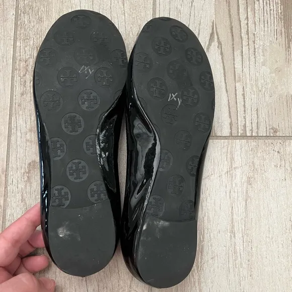 Tory Burch Black Patent Leather Reva Scrunch Ballet Flats Size 7.5