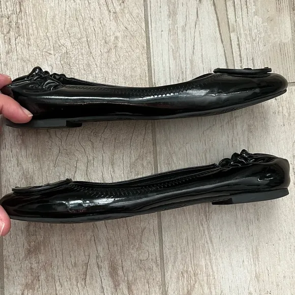 Tory Burch Black Patent Leather Reva Scrunch Ballet Flats Size 7.5