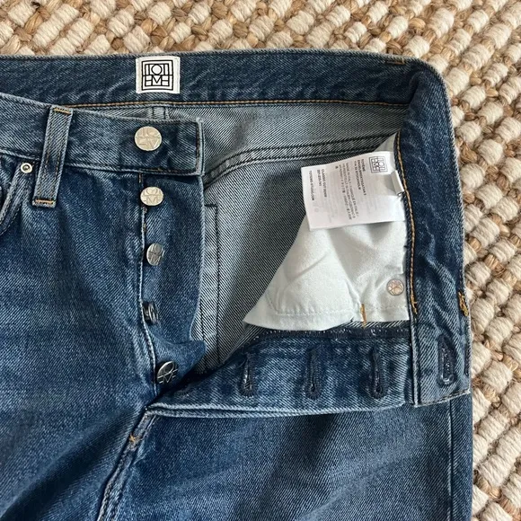 Toteme classic cut denim vintage wash; size 25, length 30