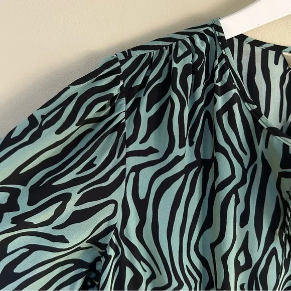 Tucker~new~Juliette Silk Crepe de Chine Tiered Ruffle Midi Dress in size Medium