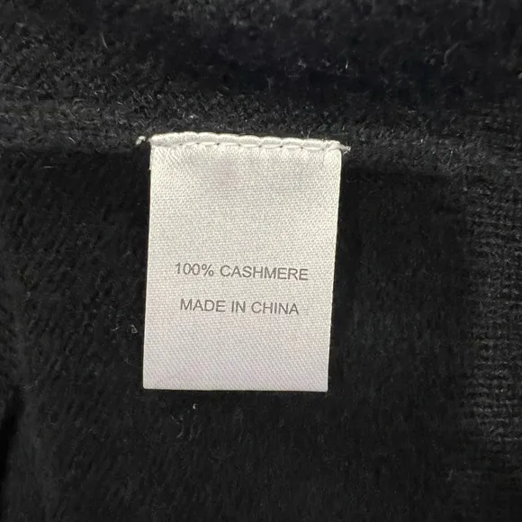 Tuckernuck Black Cashmere V-Neck Sweater (XL)