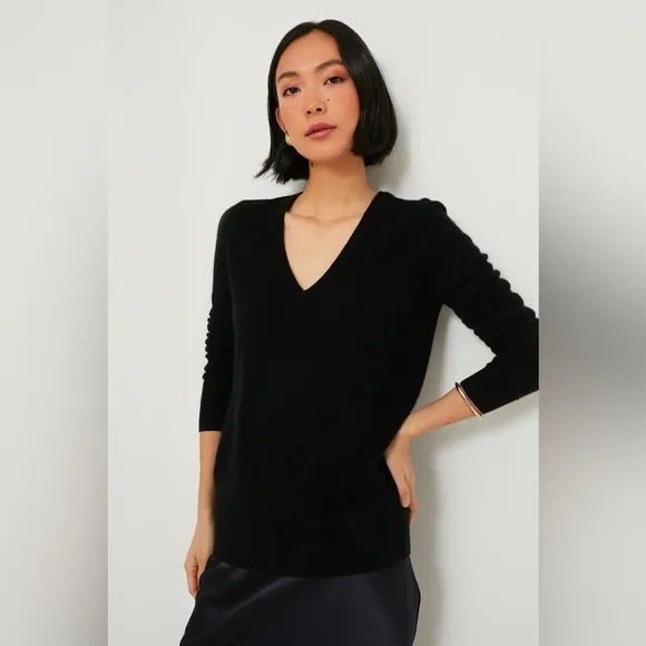 Tuckernuck Black Cashmere V-Neck Sweater (XL)