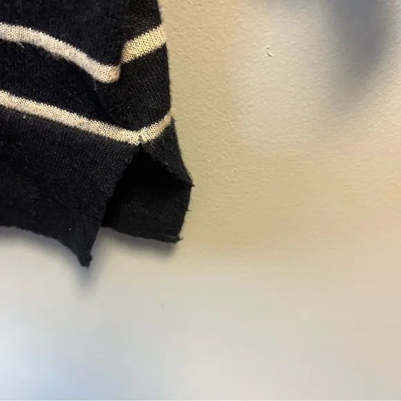 Tuckernuck Sweater Navy &amp; White Striped Clayton 3/4 Sleeve Knit Polo Sz XS/S GUC
