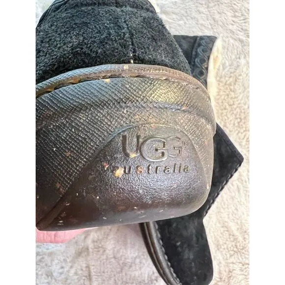 UGG Australia Unisex Black Sheepskin Slip-On Loafers Casual Shoes
