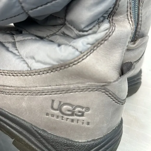 UGG Australia Womens Snowpeak Gray Shearling Waterproof 5739 W Winter