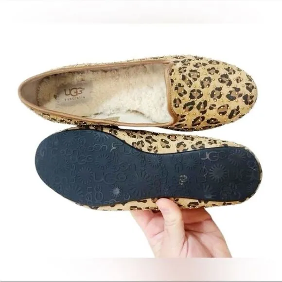 UGG Australia Women's Cheetah print flats Pre-owned Size 7